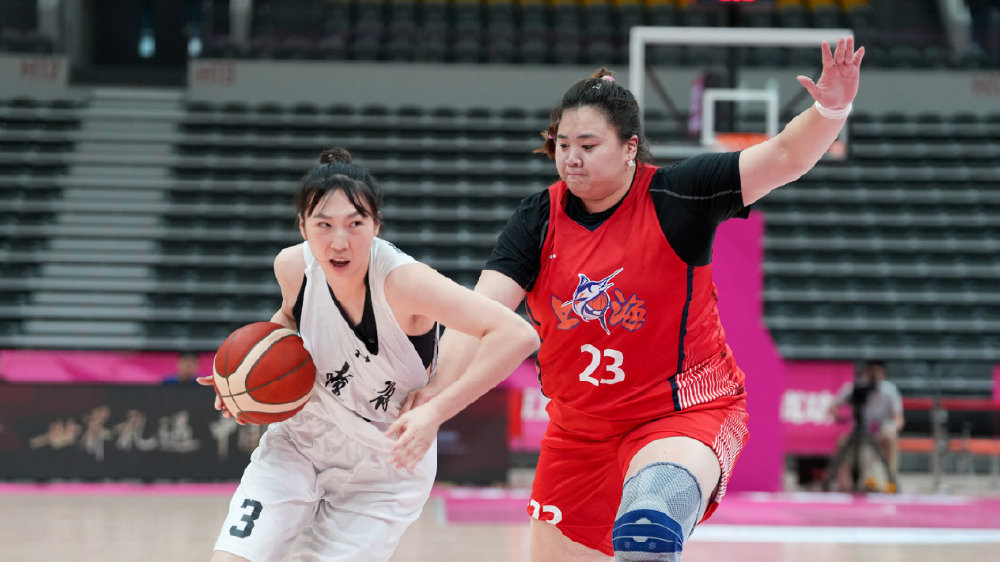 轰29+5！中国女篮2米01女版奥尼尔再爆发：宫鲁鸣明年招进她？