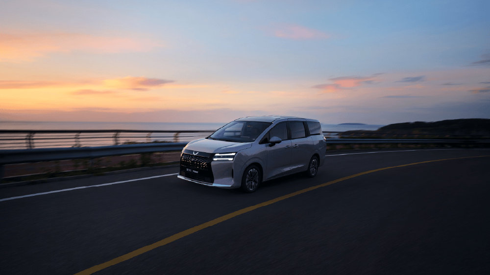 一车三动力：五菱星光730售价7.3万起