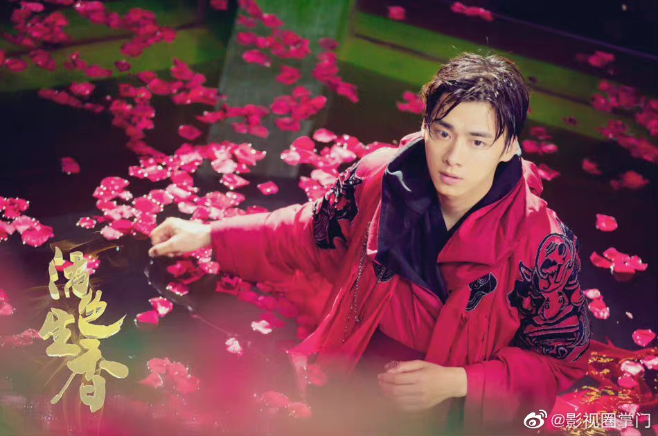 唐嫣李易峰主演的电视剧《活色生香》将于今天在<a href=