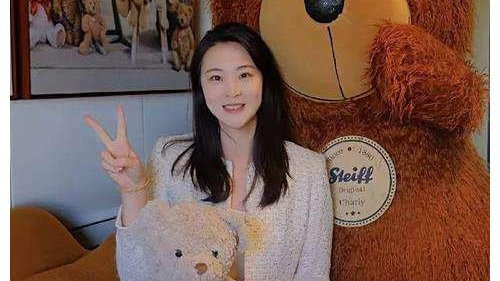 期待，中国女排新帅被表扬，国际排联认可赵勇，或开启女排下一春