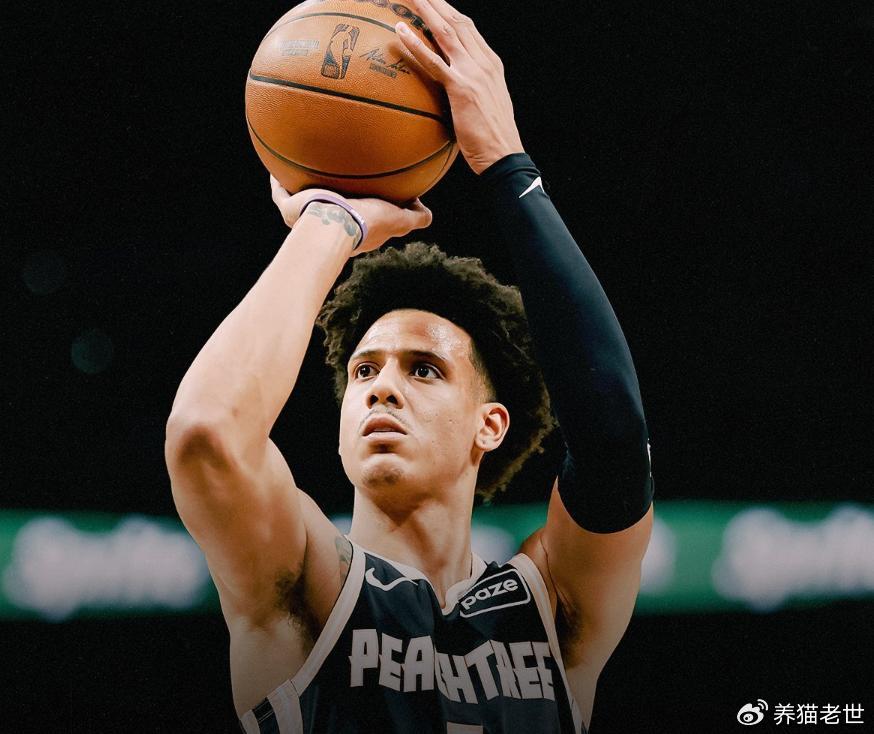 鹰王33+10+7沃克4记三分，马克西半场6分，老鹰横扫76人夺6连胜