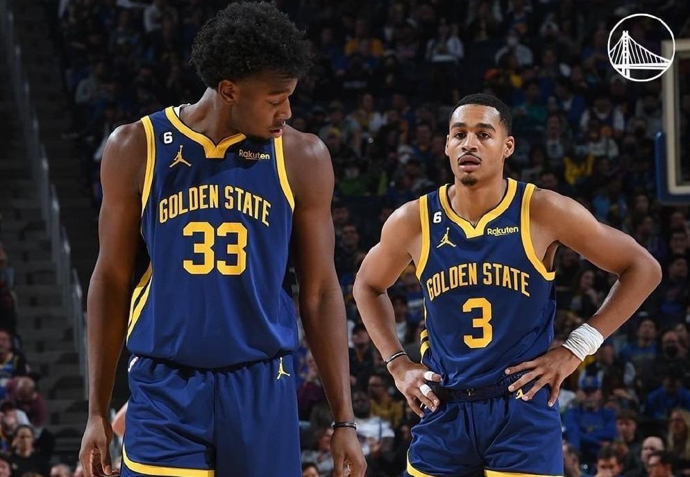 勇士管理层酝酿交易截止日前或引进内线强援