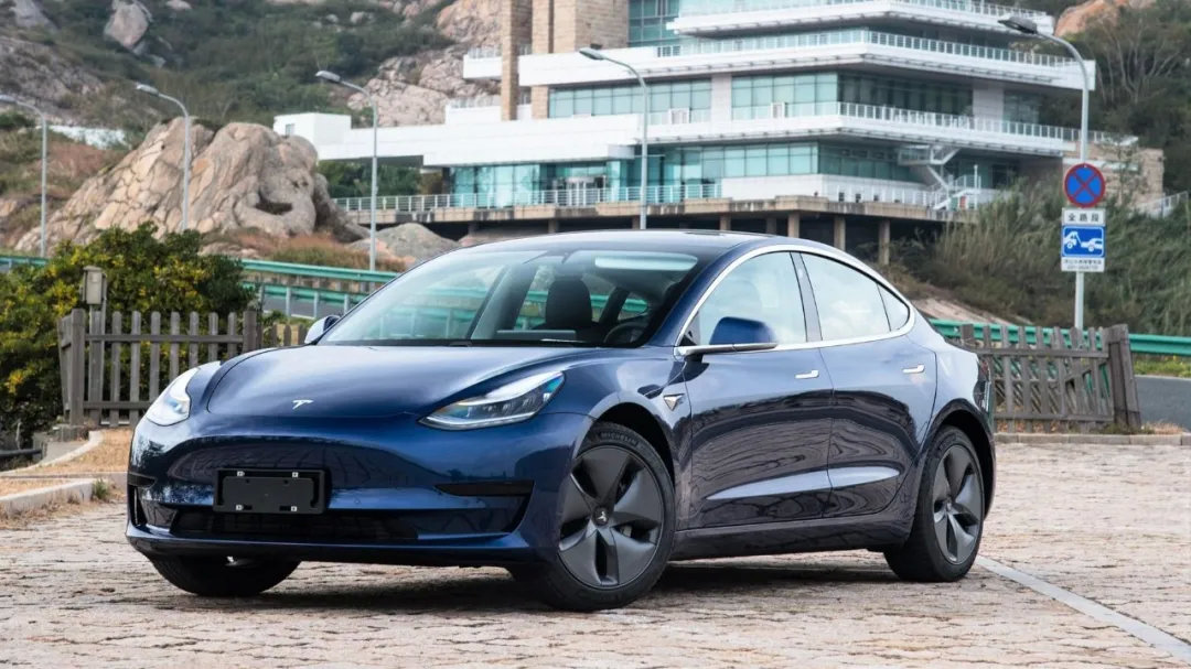 1.5T奔驰CLS来了!不到60万买轿跑!