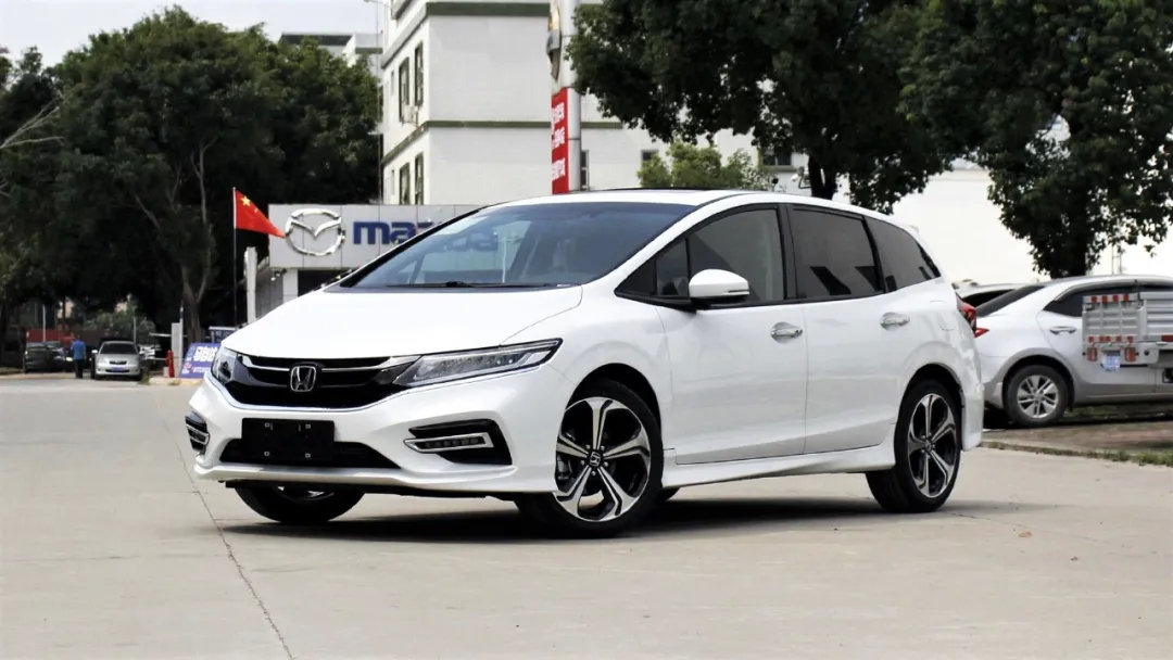 1.5T奔驰CLS来了!不到60万买轿跑!