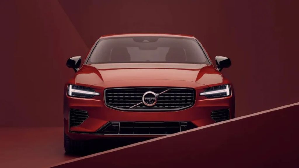 要档次还是要性价比?这三款豪华中型轿车绝对适合你!