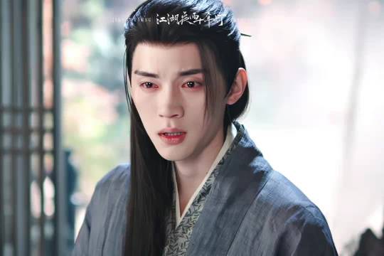 心在离别前荡起秋千，很多美好回忆在脑海中浮现