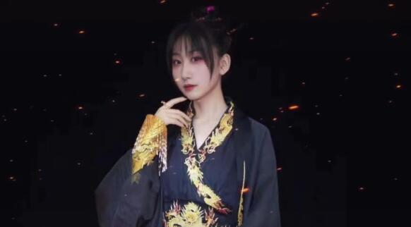 等什么君终于露脸了!长得像马苏与秦海璐的结合体