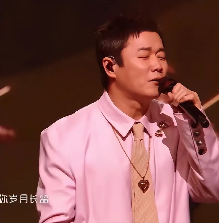 肖央从神曲教父到影坛黑马再创开年新梗