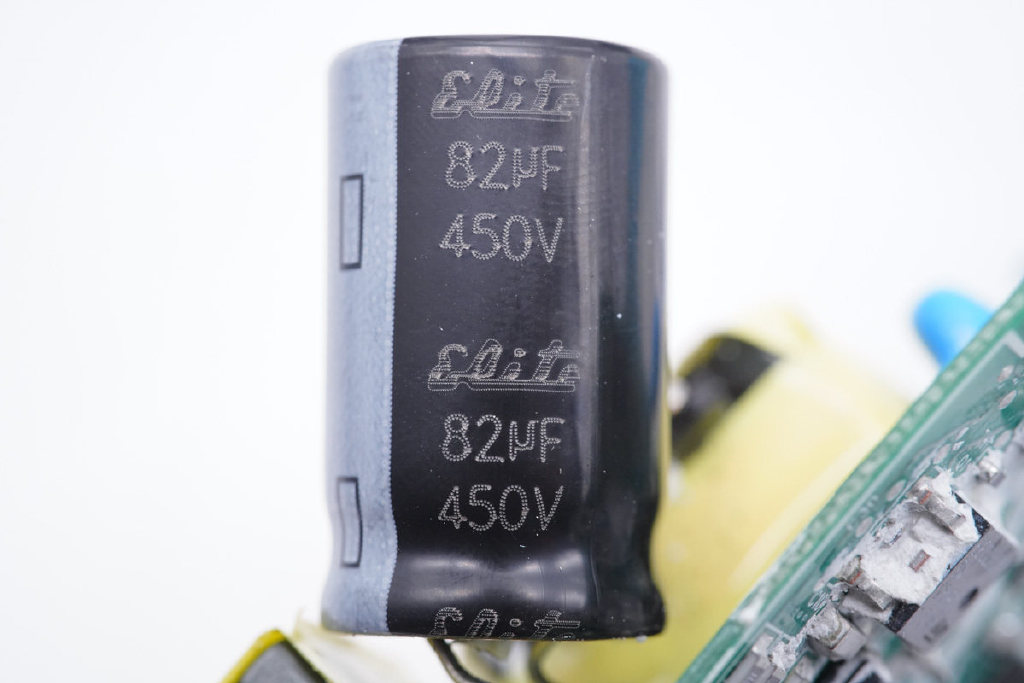 能败家的地方又多了,华硕ROG 100W PD快充充电器拆解休闲区蓝鸢梦想 - Www.slyday.coM 能败家的地方又多了,华硕ROG 100W PD快充充电器拆解休闲区蓝鸢梦想 - Www.slyday.coM