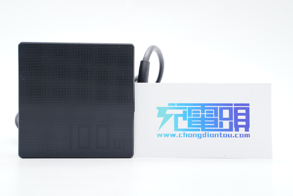 能败家的地方又多了,华硕ROG 100W PD快充充电器拆解休闲区蓝鸢梦想 - Www.slyday.coM 能败家的地方又多了,华硕ROG 100W PD快充充电器拆解休闲区蓝鸢梦想 - Www.slyday.coM