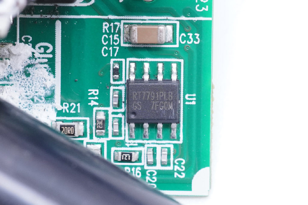 能败家的地方又多了,华硕ROG 100W PD快充充电器拆解休闲区蓝鸢梦想 - Www.slyday.coM 能败家的地方又多了,华硕ROG 100W PD快充充电器拆解休闲区蓝鸢梦想 - Www.slyday.coM