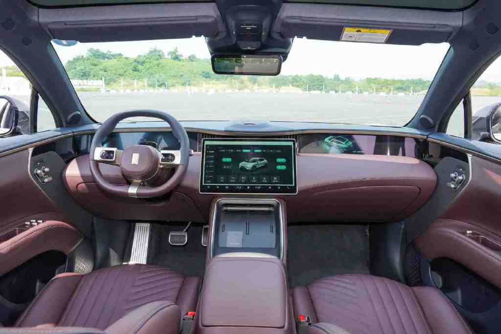 飞凡汽车憋了个大,R7这么“卷”谁是他的对手?休闲区蓝鸢梦想 - Www.slyday.coM 飞凡汽车憋了个大,R7这么“卷”谁是他的对手?休闲区蓝鸢梦想 - Www.slyday.coM