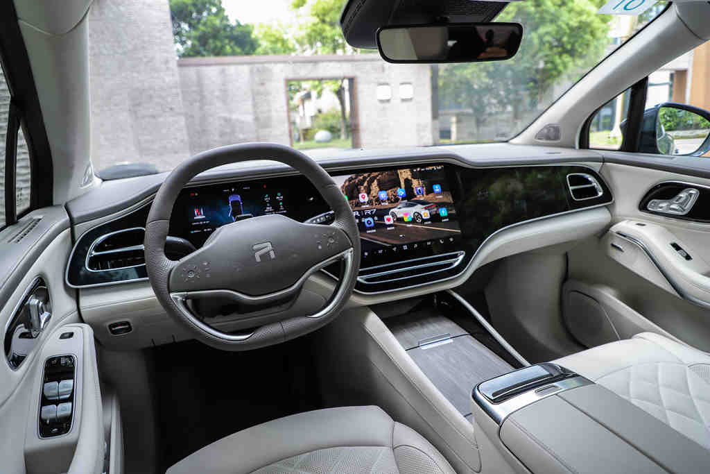 飞凡汽车憋了个大,R7这么“卷”谁是他的对手?休闲区蓝鸢梦想 - Www.slyday.coM 飞凡汽车憋了个大,R7这么“卷”谁是他的对手?休闲区蓝鸢梦想 - Www.slyday.coM