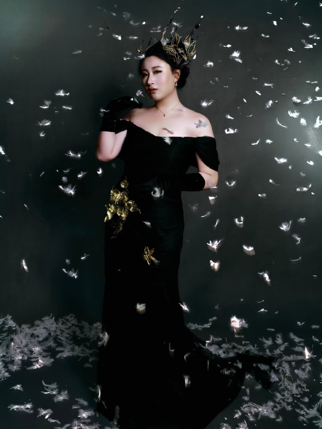 妈妈，我看到女王了！锤娜丽莎美成这样