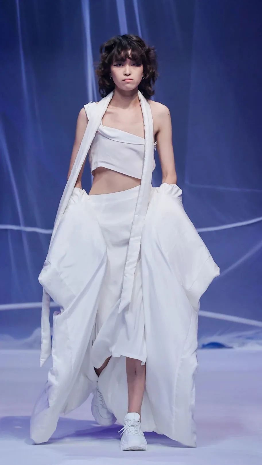 设计灵感|解构主义,叛逆的时装艺术45 设计灵感|解构主义,叛逆的时装艺术