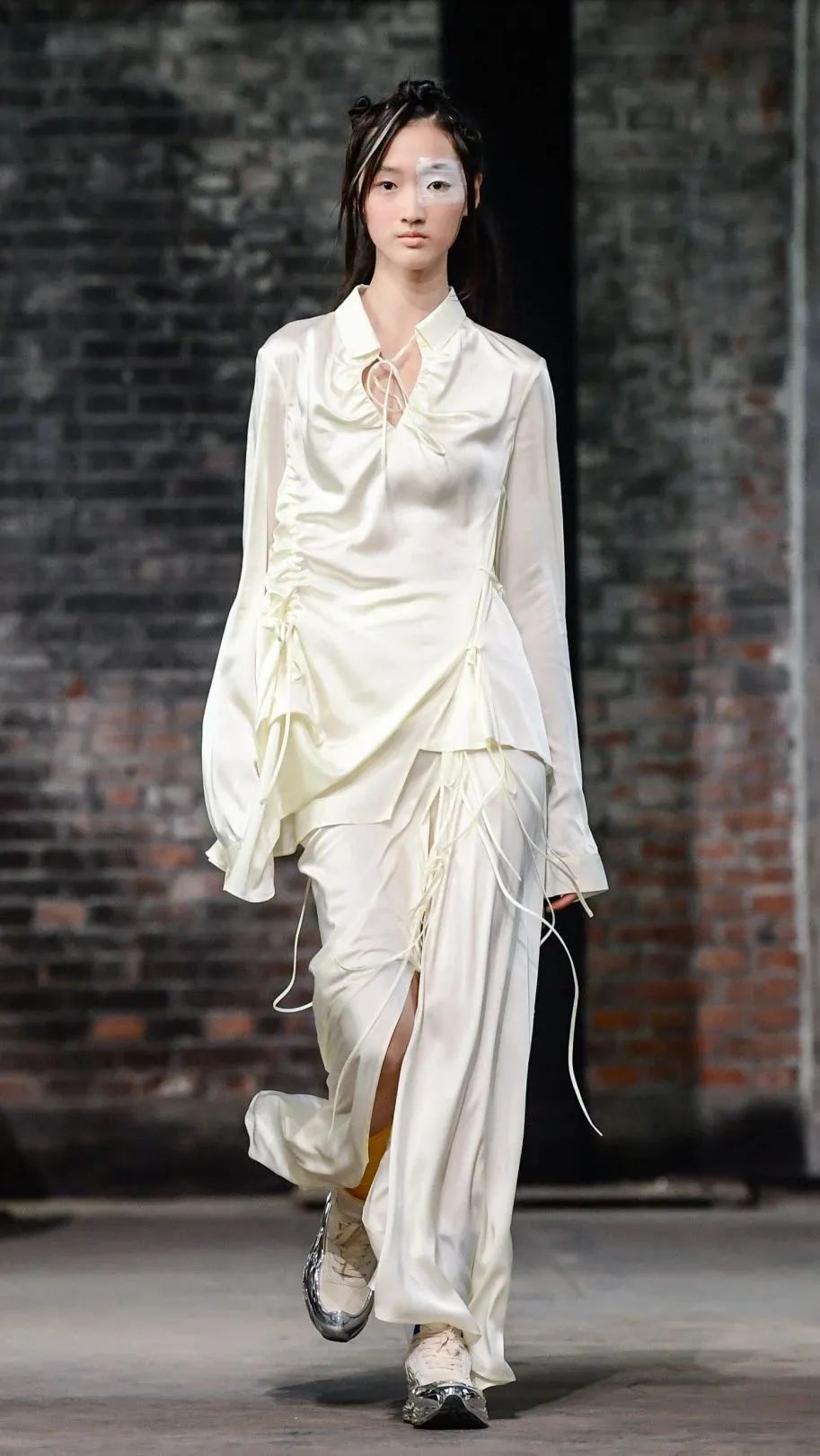 设计灵感|解构主义,叛逆的时装艺术8 设计灵感|解构主义,叛逆的时装艺术