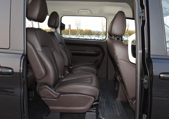 15万预算选家用MPV,两款都值得关注