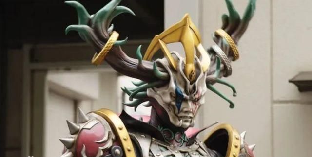 假面骑士saber骷髅骨龙,假面骑士saber远古之龙 假面骑士saber:强化拉结尔来袭,实力一挑二