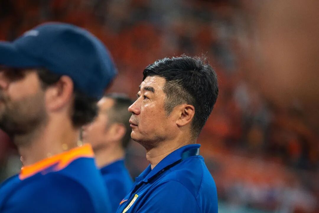 当六强豪门悉数外教掌舵，唯一土帅韩鹏如何扛起山东泰山争冠与本土荣光的双重期待？