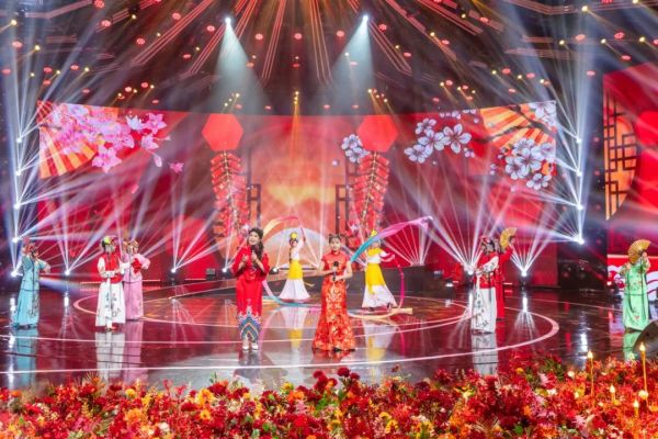 浓情中国味 广西开年FUN!休闲区蓝鸢梦想 - Www.slyday.coM 浓情中国味 广西开年FUN!休闲区蓝鸢梦想 - Www.slyday.coM