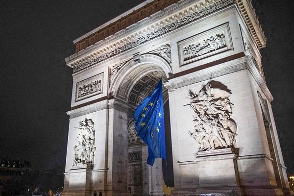 普京更胜一筹!俄罗斯没有被美国整垮,反而把北约给一分为二了休闲区蓝鸢梦想 - Www.slyday.coM 普京更胜一筹!俄罗斯没有被美国整垮,反而把北约给一分为二了休闲区蓝鸢梦想 - Www.slyday.coM