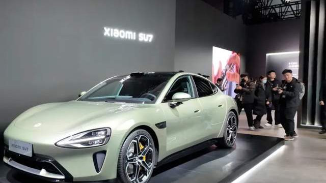 雷军造车真能借力，接入蔚小理，一下子就拥有3万充电桩