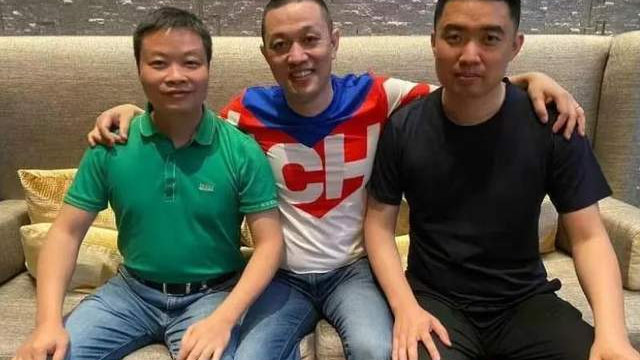 曾经的“蔚小理”，如今的“理小蔚”？