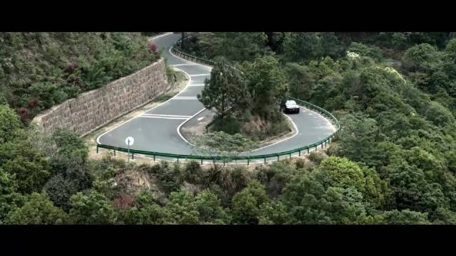 9.98万起买意大利底盘的车？零跑B10跑山！