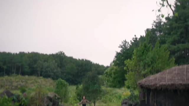 小爱纯就这样一年一年的翻过山路去找妈妈