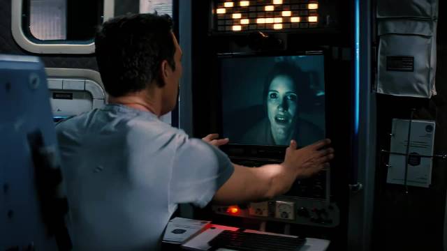 爱能让我们跨越时空的维度"