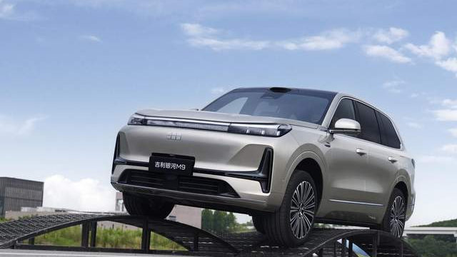 限时17.38万起，银河M9上市，智能科技卷向家庭SUV