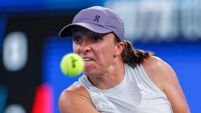 斯瓦泰克杀进2025武网8强后达成新的里程碑，保利尼能挡住她的脚步吗