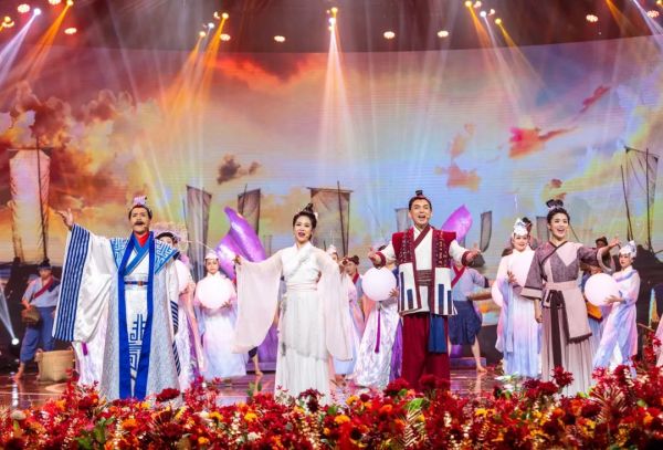 浓情中国味 广西开年FUN!休闲区蓝鸢梦想 - Www.slyday.coM 浓情中国味 广西开年FUN!休闲区蓝鸢梦想 - Www.slyday.coM