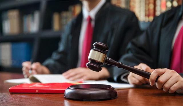 上海一男子回收旧空调时坠亡,家属索赔200万,法院判决主持公道休闲区蓝鸢梦想 - Www.slyday.coM 上海一男子回收旧空调时坠亡,家属索赔200万,法院判决主持公道休闲区蓝鸢梦想 - Www.slyday.coM