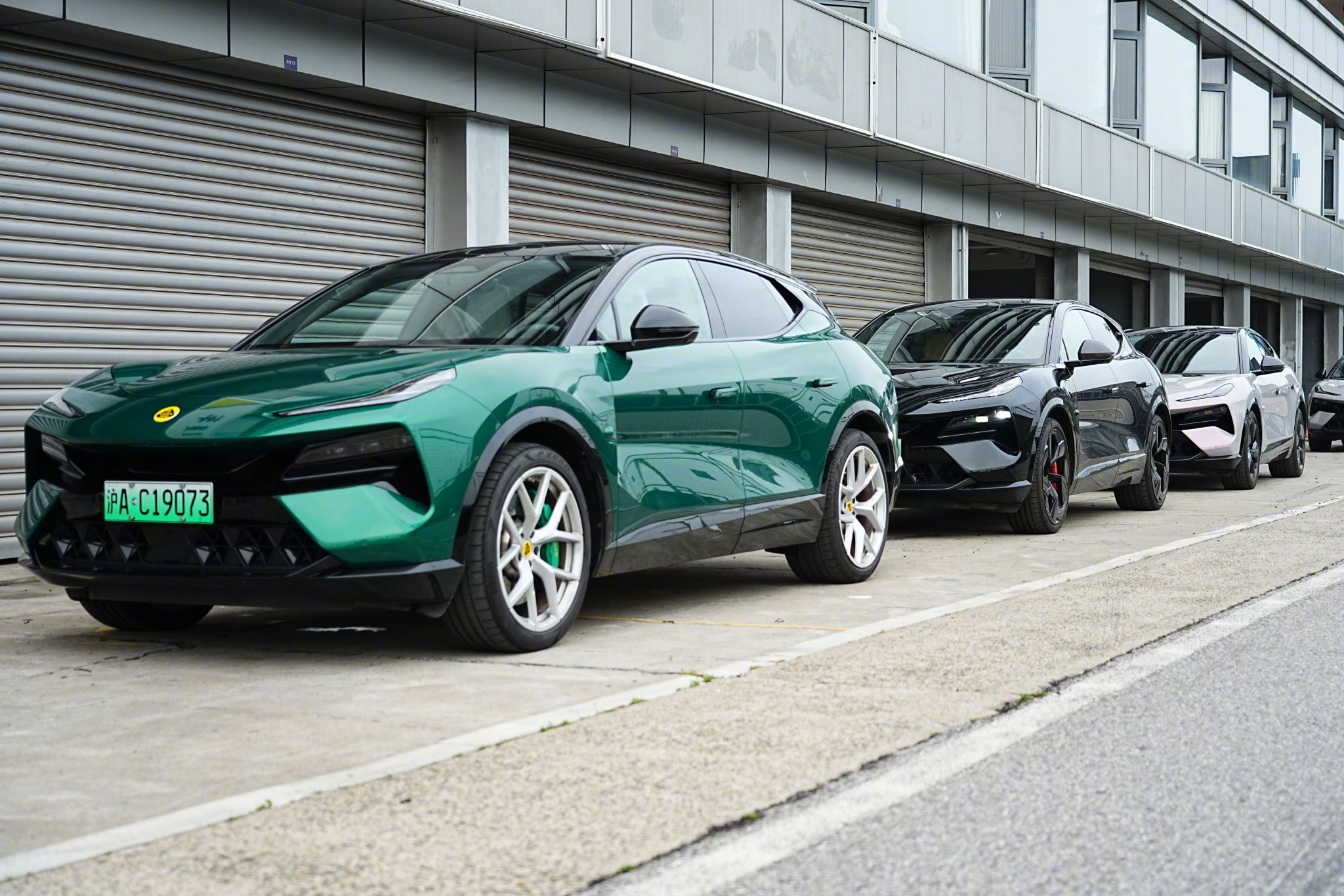 新能源时代，大马力电动车随处可见，零百加速进“3秒俱乐部”不再稀奇