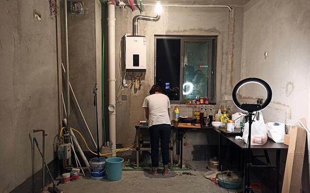 入住毛坯房的95后女孩:目前忙着装修和相亲,家人从反对到支持,已有商家来合作休闲区蓝鸢梦想 - Www.slyday.coM 入住毛坯房的95后女孩:目前忙着装修和相亲,家人从反对到支持,已有商家来合作休闲区蓝鸢梦想 - Www.slyday.coM