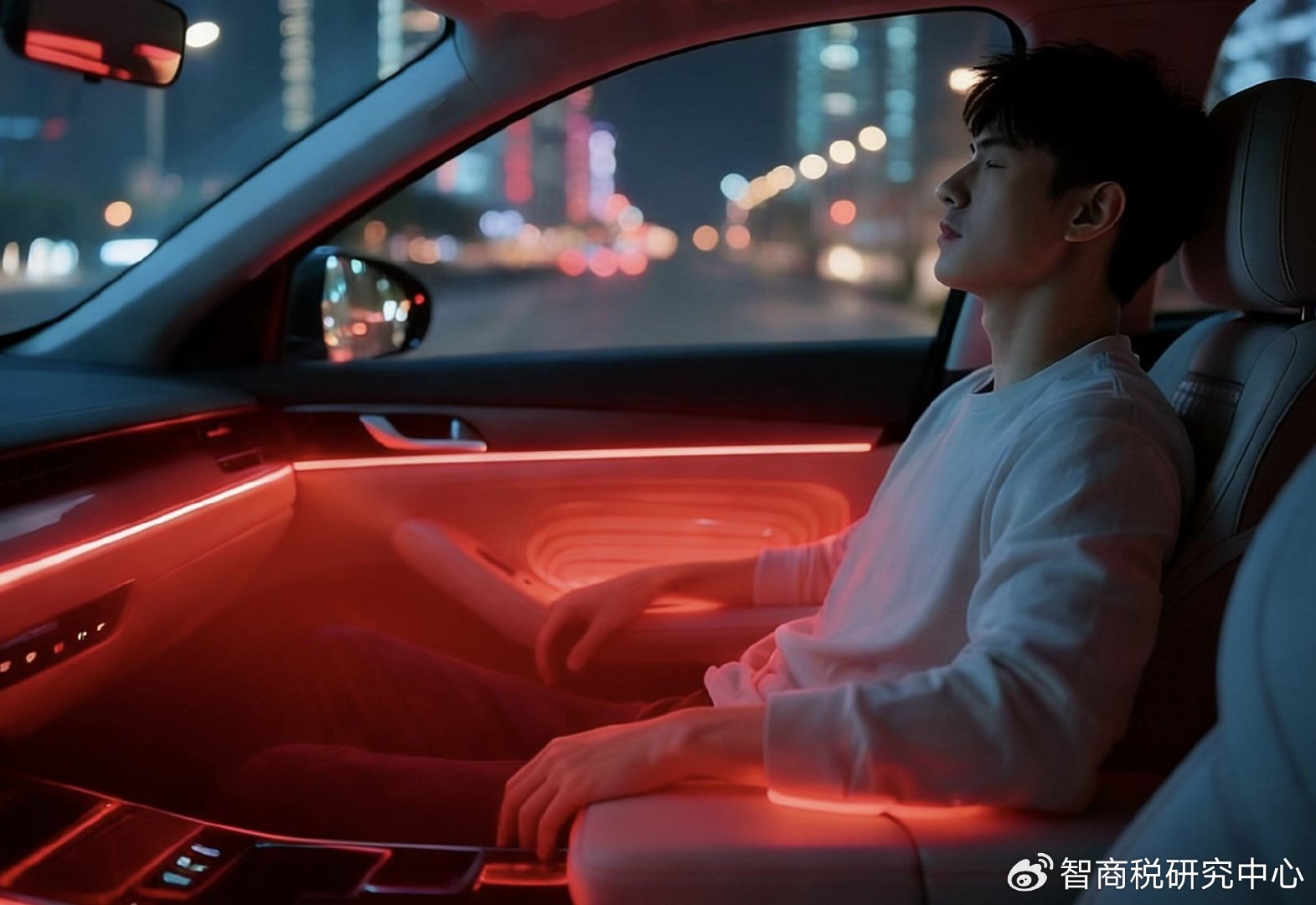 极狐车主，为何在车上做理疗？