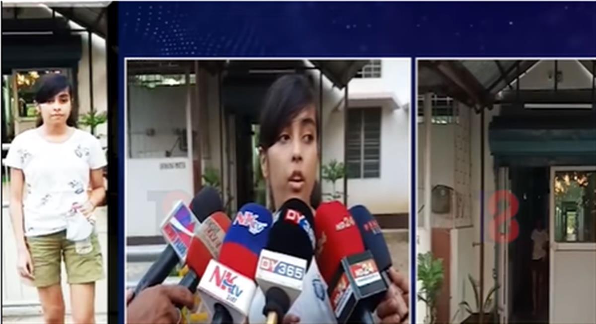 19岁印度女孩因穿短裤不让进考场,最后拿窗帘裹住双腿,女孩称:最屈辱的经历休闲区蓝鸢梦想 - Www.slyday.coM 19岁印度女孩因穿短裤不让进考场,最后拿窗帘裹住双腿,女孩称:最屈辱的经历休闲区蓝鸢梦想 - Www.slyday.coM