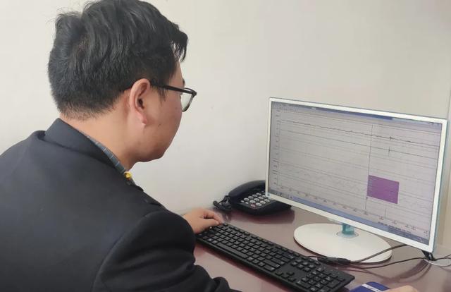 什么?这群铁路人的工作竟然是做“心电图”?休闲区蓝鸢梦想 - Www.slyday.coM 什么?这群铁路人的工作竟然是做“心电图”?休闲区蓝鸢梦想 - Www.slyday.coM