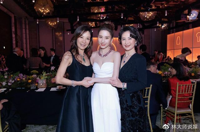 何超莲窦骁婚礼场地曝光:屹立悬崖边占地3600平,120名保镖护航休闲区蓝鸢梦想 - Www.slyday.coM 何超莲窦骁婚礼场地曝光:屹立悬崖边占地3600平,120名保镖护航休闲区蓝鸢梦想 - Www.slyday.coM