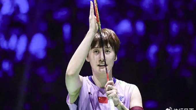 独扛大旗！陈雨菲成国羽女单四强唯一独苗