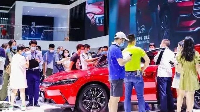 8元时代来临 | 最强买车攻略，接下来怎么选是关键！