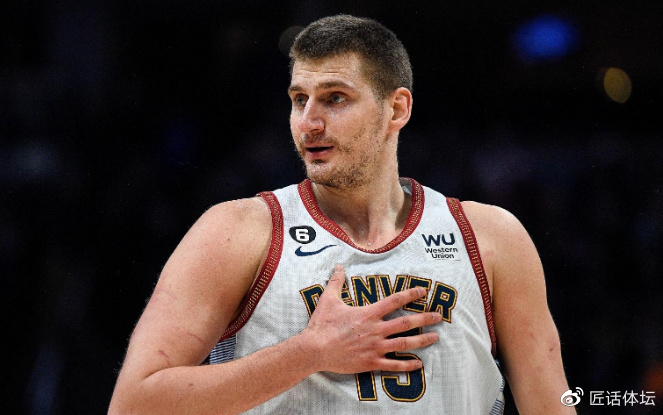 NBA战报勇士逆转湖人终结五连败库里狂砍45分汤普森三分雨助球队重返胜轨