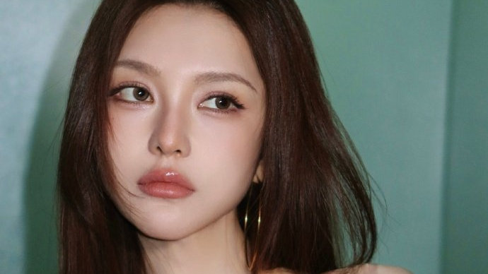 网红周扬青说：目前没人配得上我