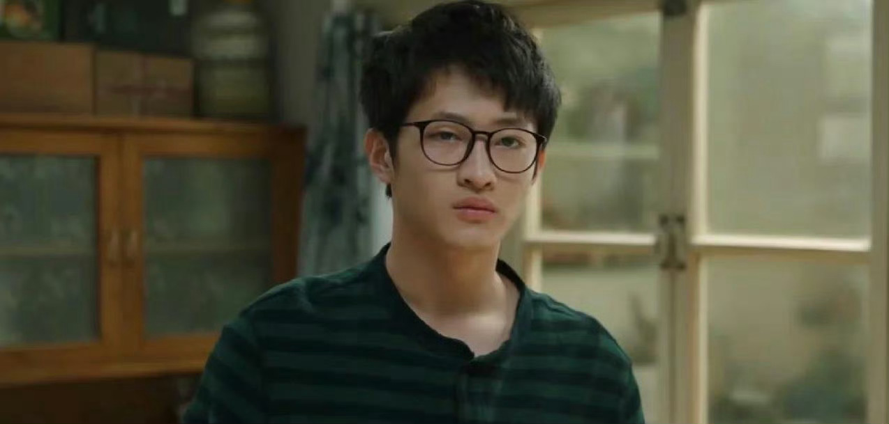 范伟史彭元再演父子助力东北振兴