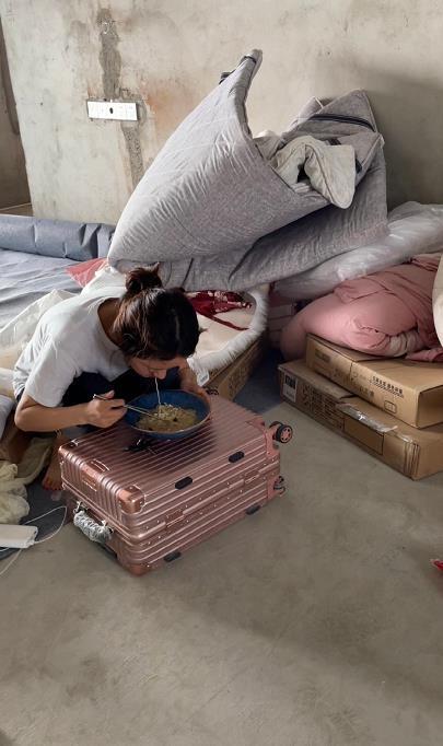 入住毛坯房的95后女孩:目前忙着装修和相亲,家人从反对到支持,已有商家来合作休闲区蓝鸢梦想 - Www.slyday.coM 入住毛坯房的95后女孩:目前忙着装修和相亲,家人从反对到支持,已有商家来合作休闲区蓝鸢梦想 - Www.slyday.coM