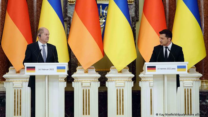 下次真要送枕头了?德总理访乌克兰当面承诺:经济援助可以,但武器援助没有休闲区蓝鸢梦想 - Www.slyday.coM 下次真要送枕头了?德总理访乌克兰当面承诺:经济援助可以,但武器援助没有休闲区蓝鸢梦想 - Www.slyday.coM