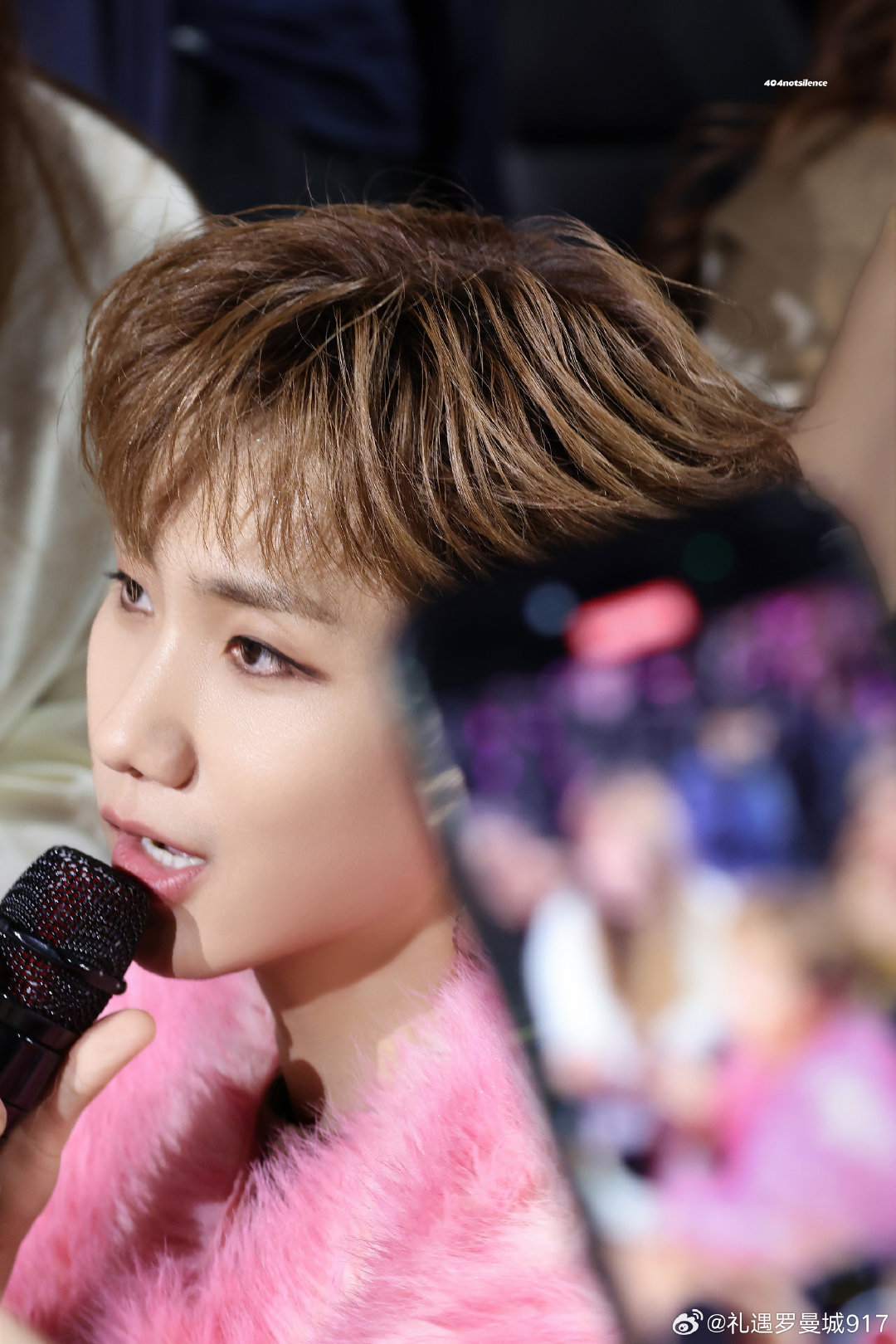 汪苏泷明日世界巡演官宣，钻石头盔造型科幻感拉满