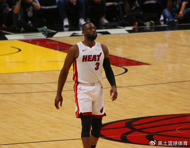 韦德夺冠有多伟大？06年仿佛乔丹附体，11年甘愿让出热火老大之位