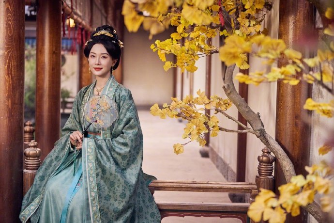 陈数生日晒古装照仙气十足